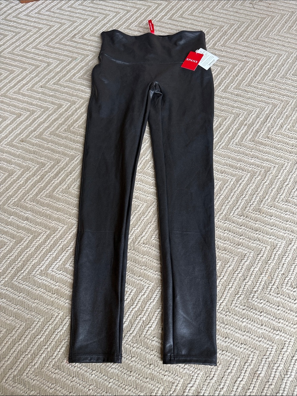 NWT Spanx faux leather leggings size medium